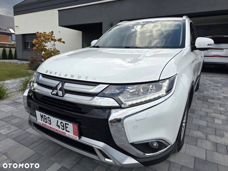 Mitsubishi Outlander 2.0 Intense + Navi 4WD CVT - 1