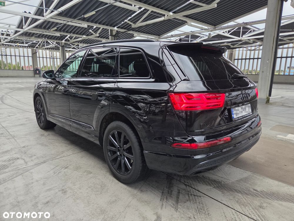 Audi Q7 - 10