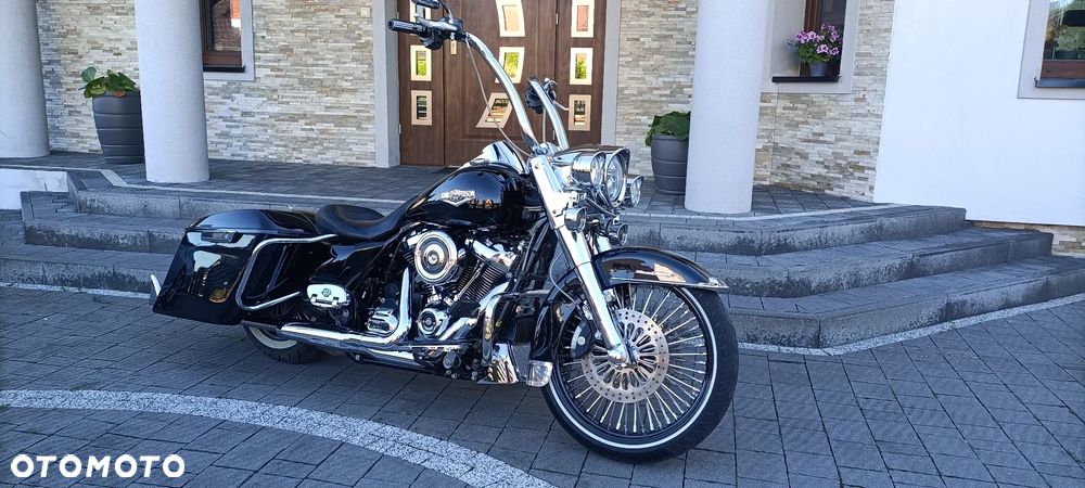Harley-Davidson Touring Street Glide - 3