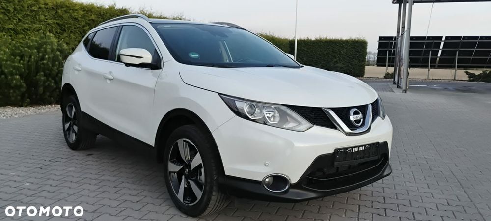 Nissan Qashqai - 1