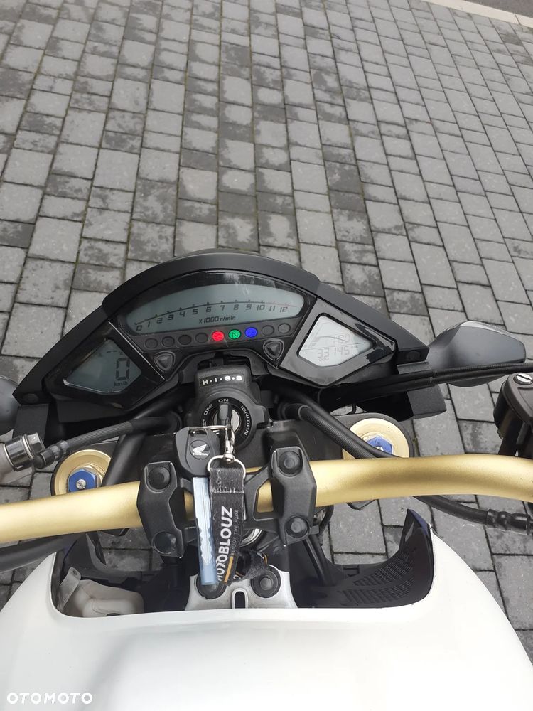 Honda CB - 22