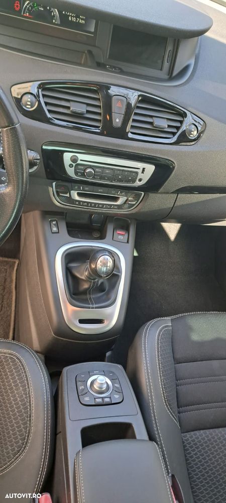 Renault Scenic - 8
