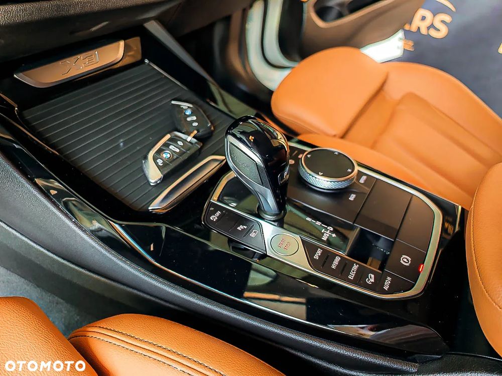 BMW X3 xDrive30e PHEV - 11