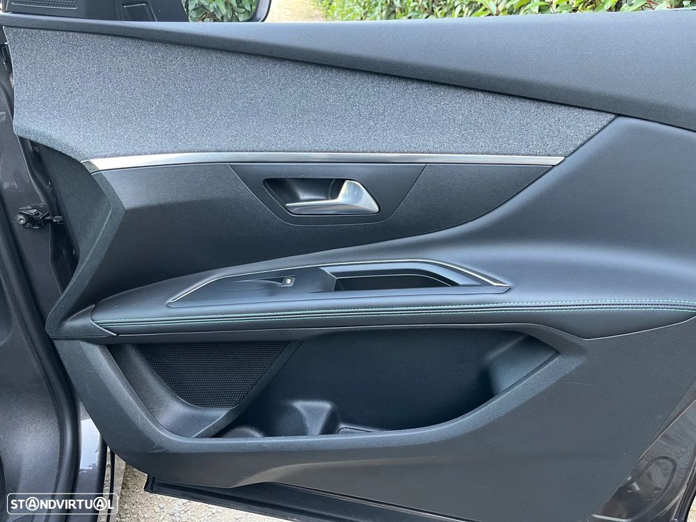 Peugeot 5008 1.5 BlueHDi Allure Pack EAT8 - 16
