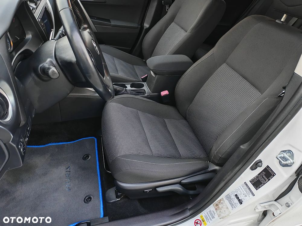 Toyota Auris - 27
