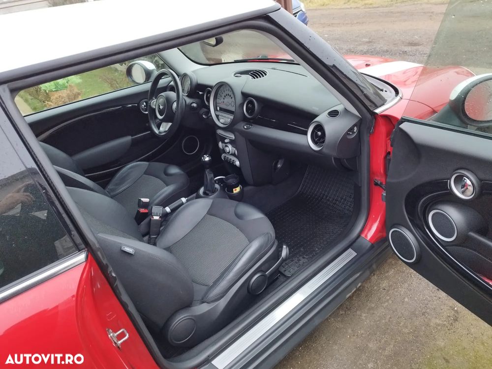 Mini Cooper 50 Mayfair - 11