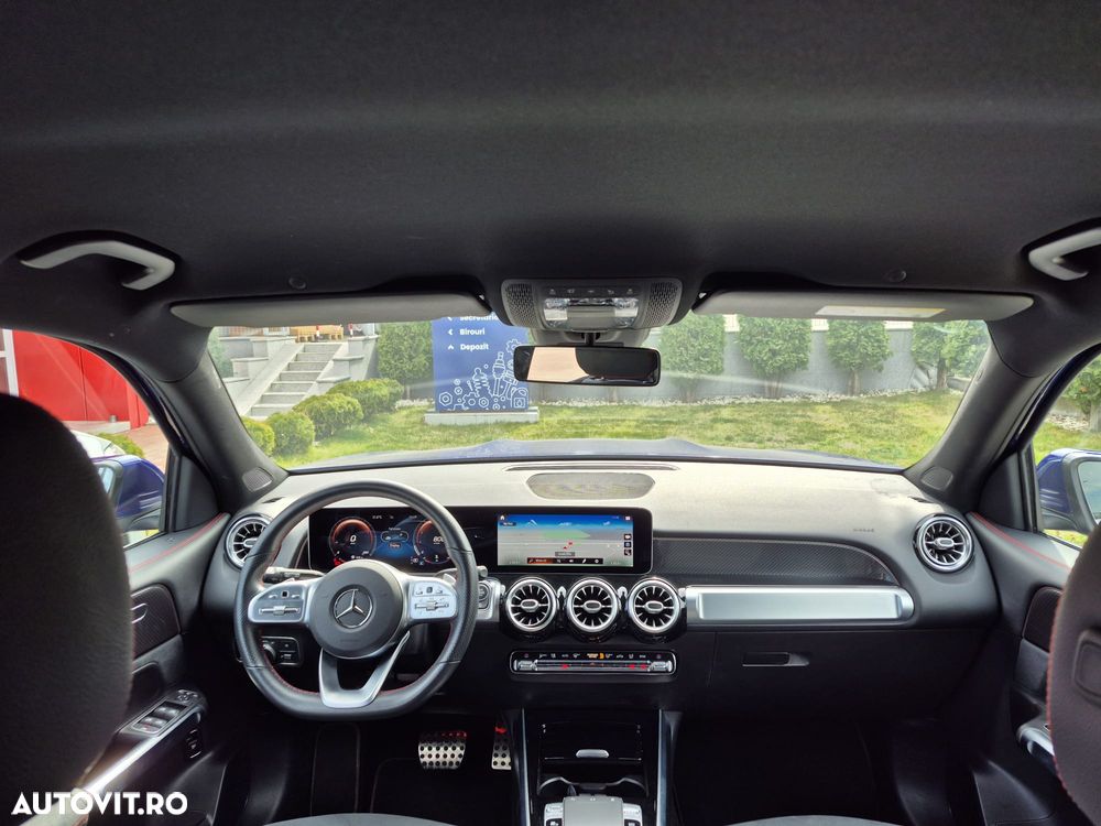 Mercedes-Benz GLB - 10