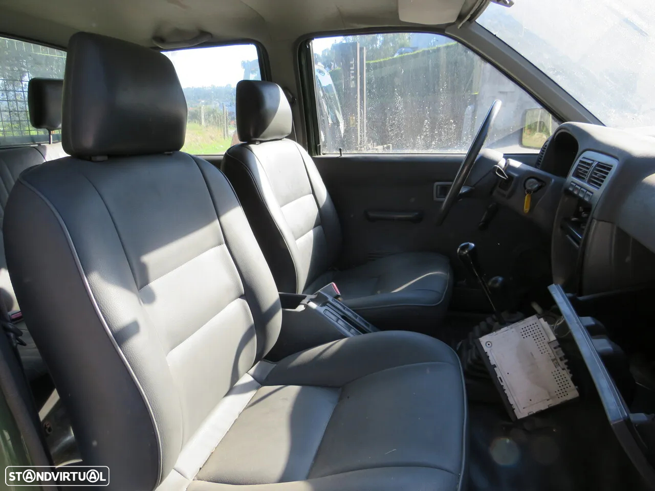 Nissan D21 2.5 59Cv de 1994 - Peças Usadas - 5