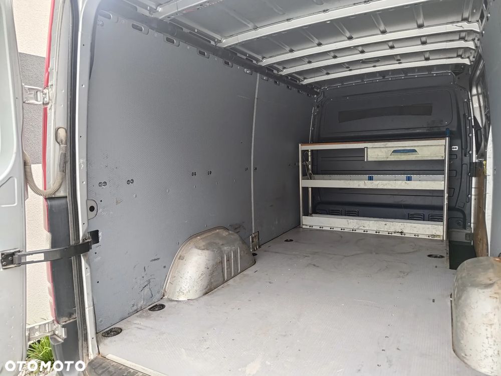 Mercedes-Benz Sprinter - 17