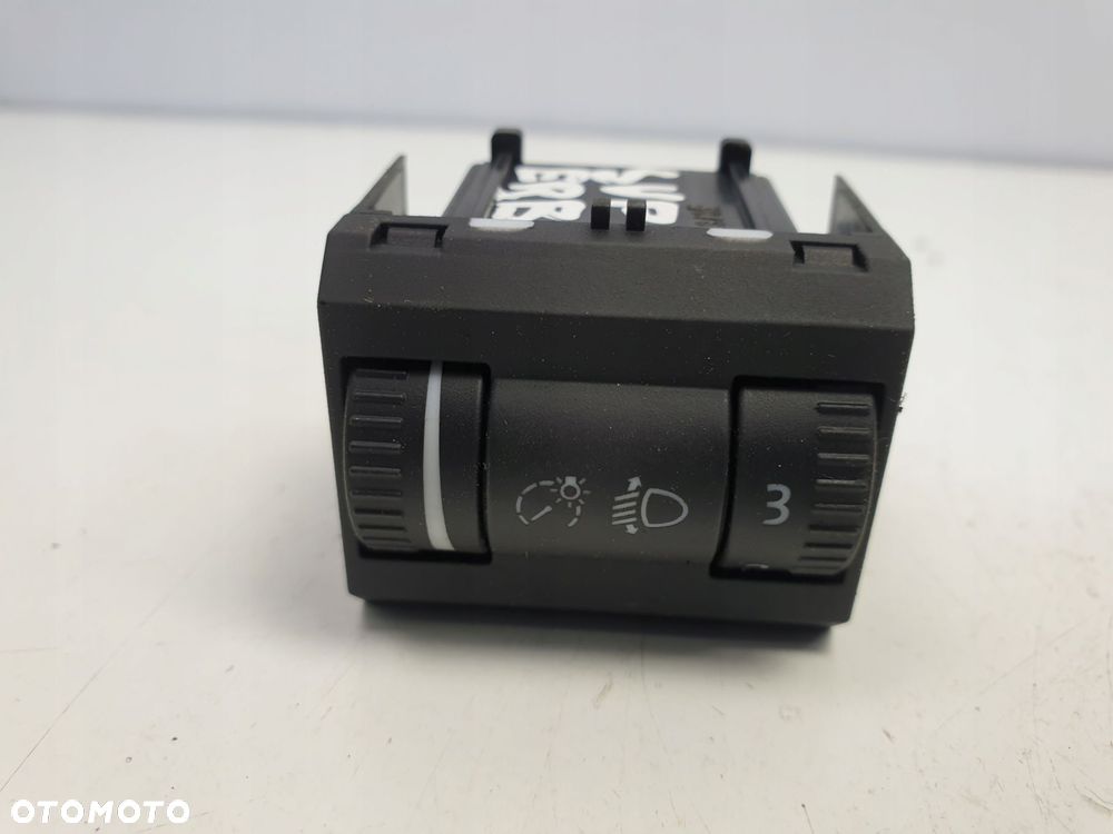 Skoda Superb II PRZEŁĄCZNIK REGULACJI ŚWIATEŁ - 1