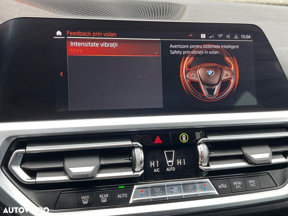 BMW Seria 3 320i Aut. Sport Line - 37