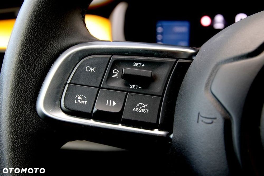 Jeep Avenger 54kWh Summit - 31
