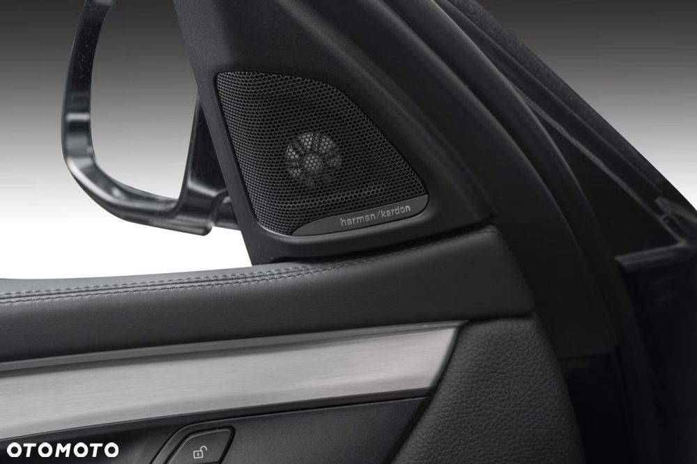 BMW X6 xDrive30d - 33