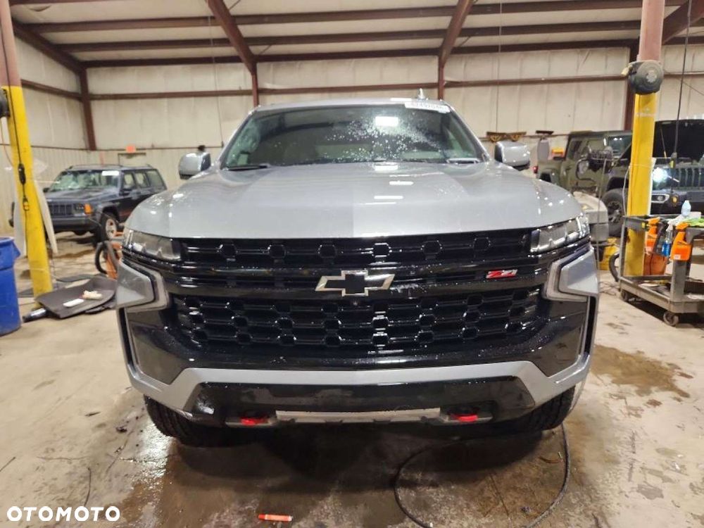 Chevrolet Tahoe - 6