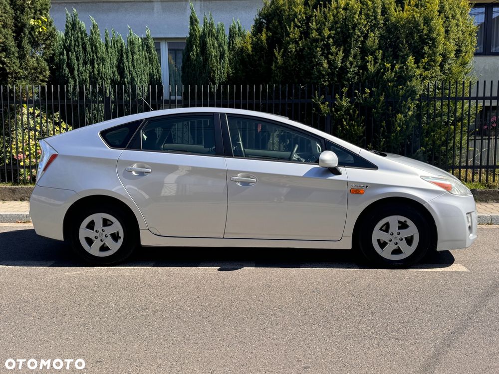 Toyota Prius 1.8 HSD Active - 6