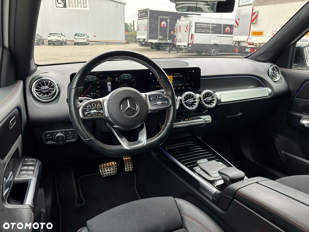 Mercedes-Benz GLB 200 7G-DCT - 12