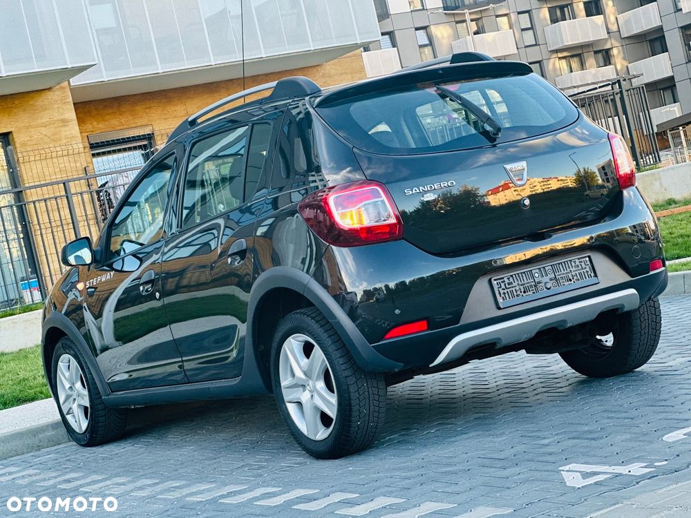 Dacia Sandero 0.9 TCe Laureate S&S EU6 - 4