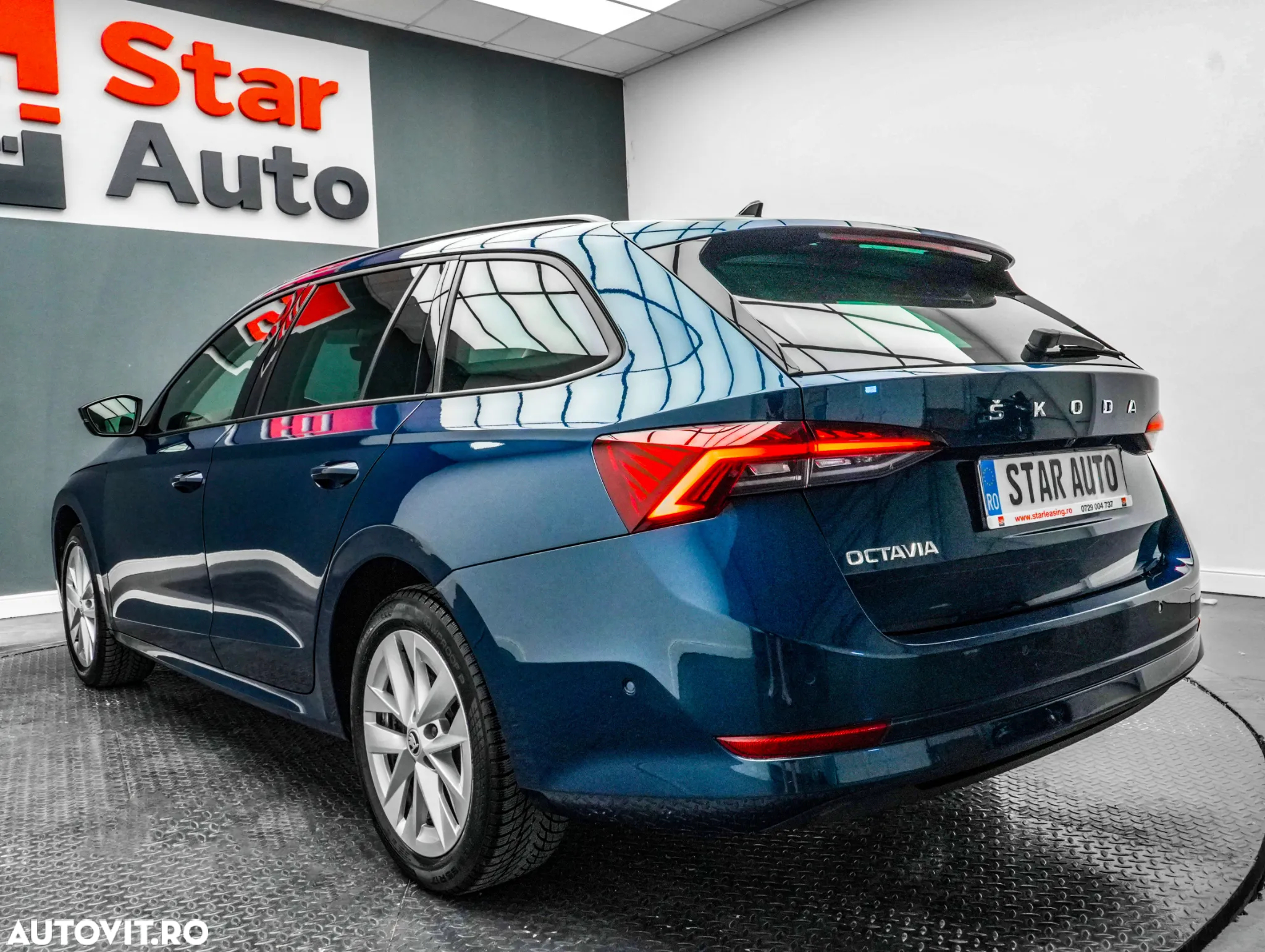 Skoda Octavia Combi 2.0 TDI DSG Style - 4