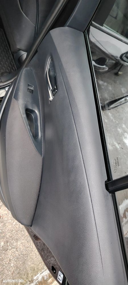 Toyota Corolla 1.8 HSD Dynamic - 24