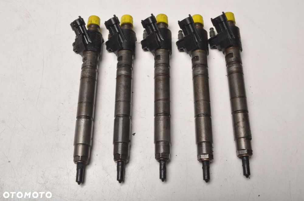 VOLVO XC70 II 2.4 D5 WTRYSK WTRYSKIWACZ 31272690 - 3