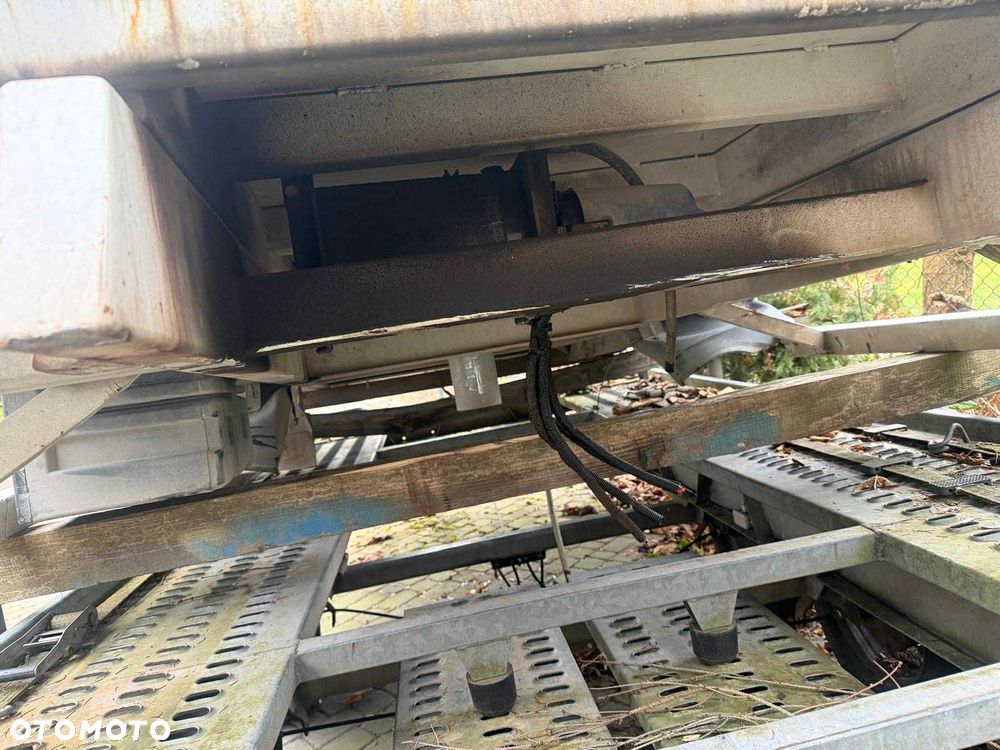 Mercedes Benz Sprinter - 9