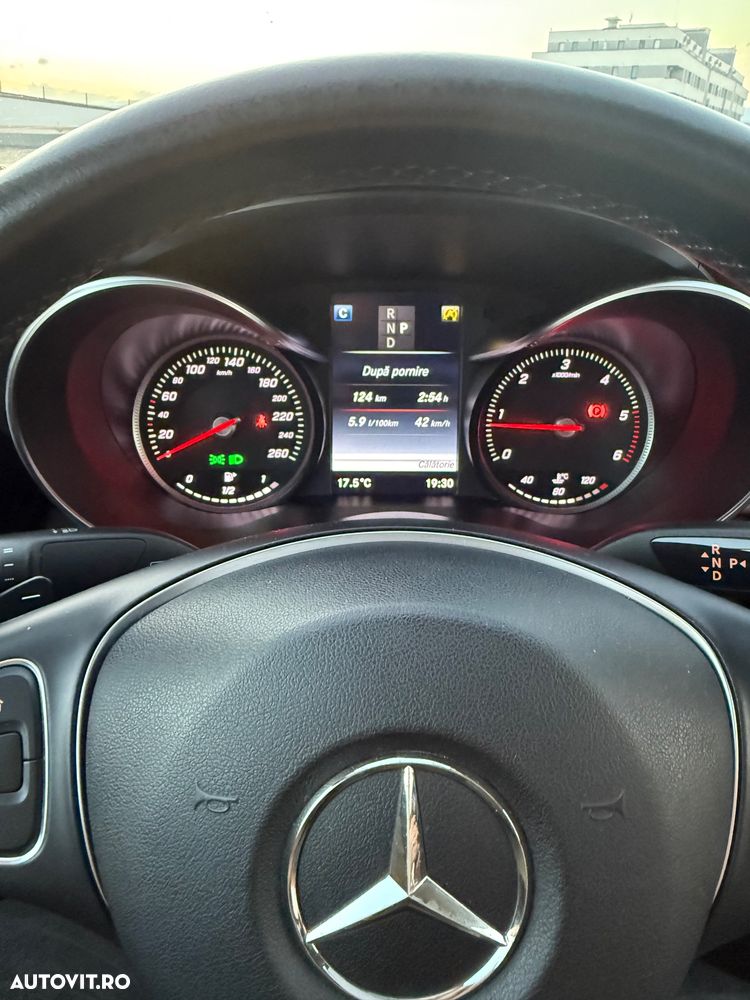 Mercedes-Benz C 220 d 4MATIC 9G-TRONIC - 35