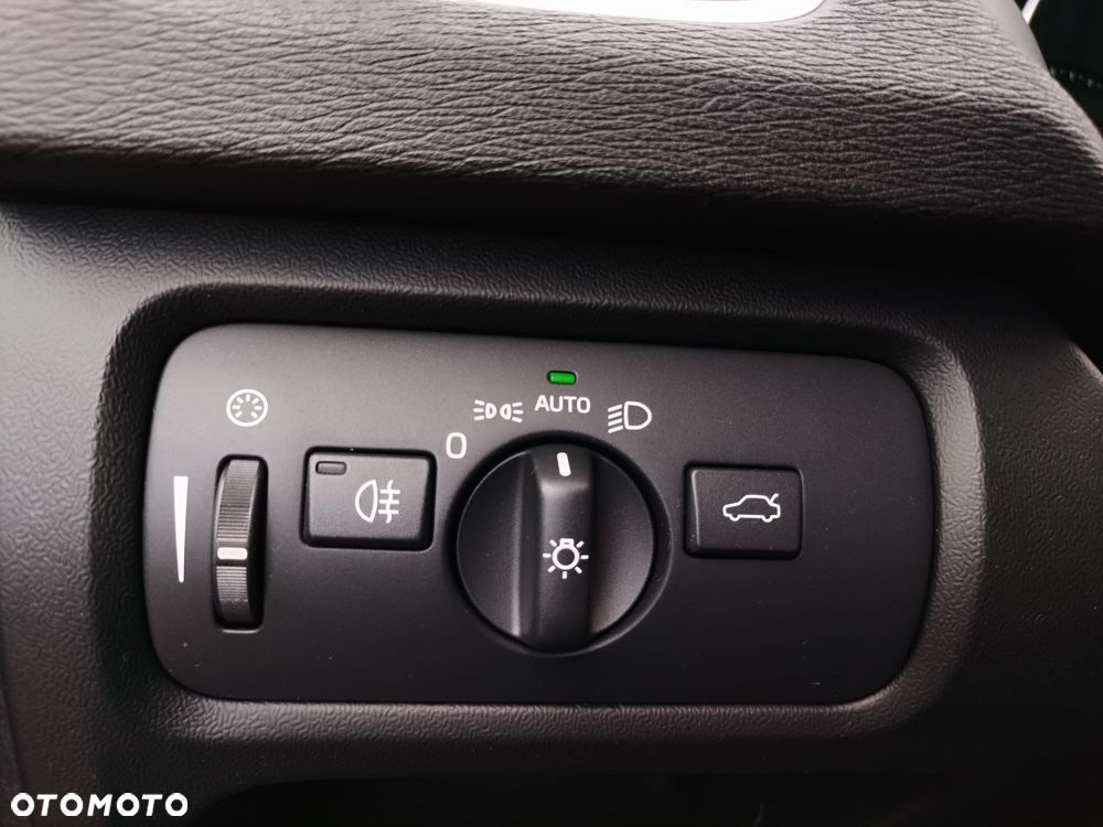 Volvo V40 D3 Kinetic - 20