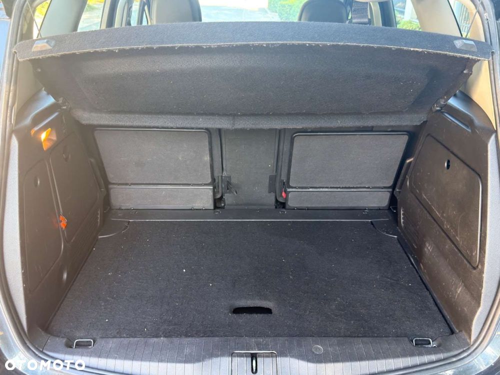 Opel Meriva - 24
