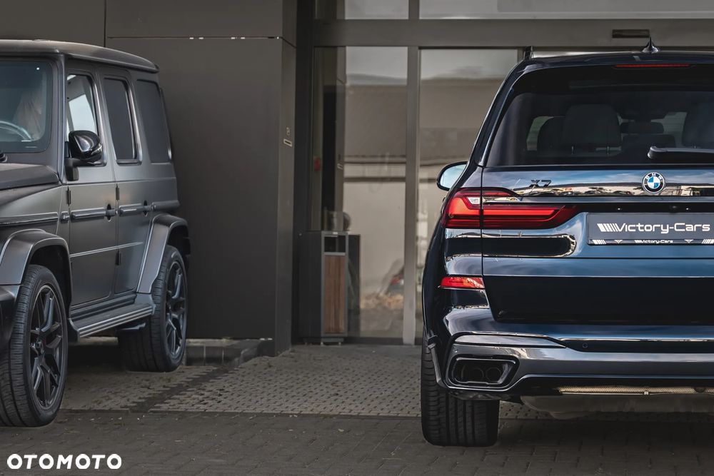 BMW X7 M50i sport - 12