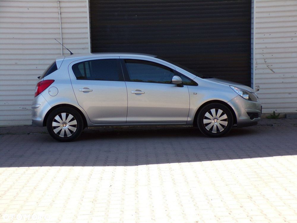 Opel Corsa - 4