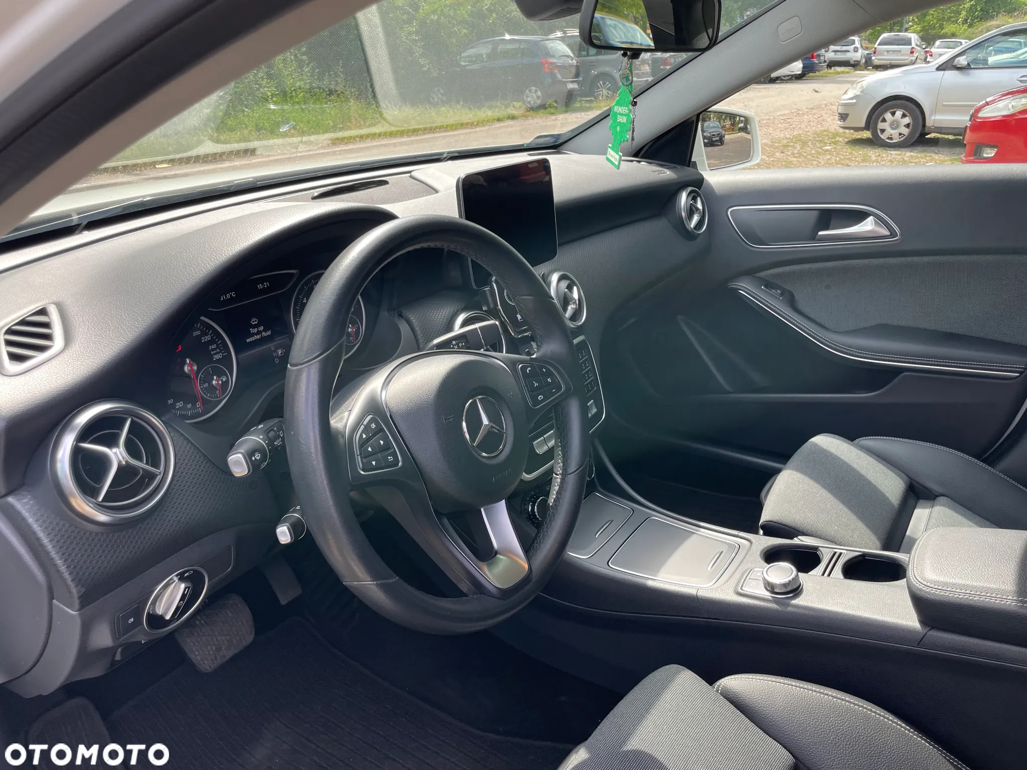 Mercedes-Benz Klasa A 180 7G-DCT - 10