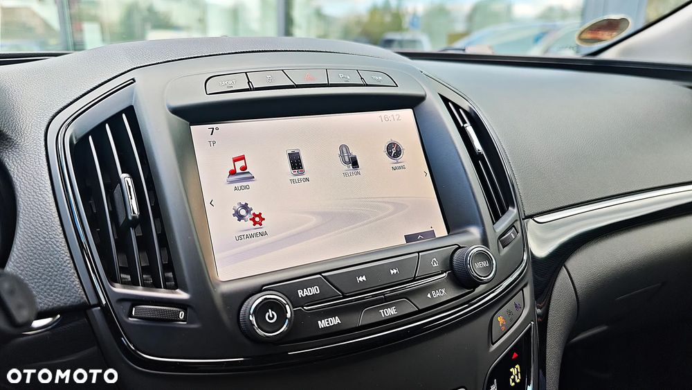 Opel Insignia - 32