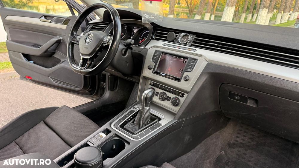 Volkswagen Passat 2.0 TDI DSG Comfortline - 6