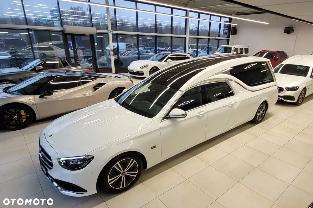 Mercedes-Benz Klasa E 200 - 1