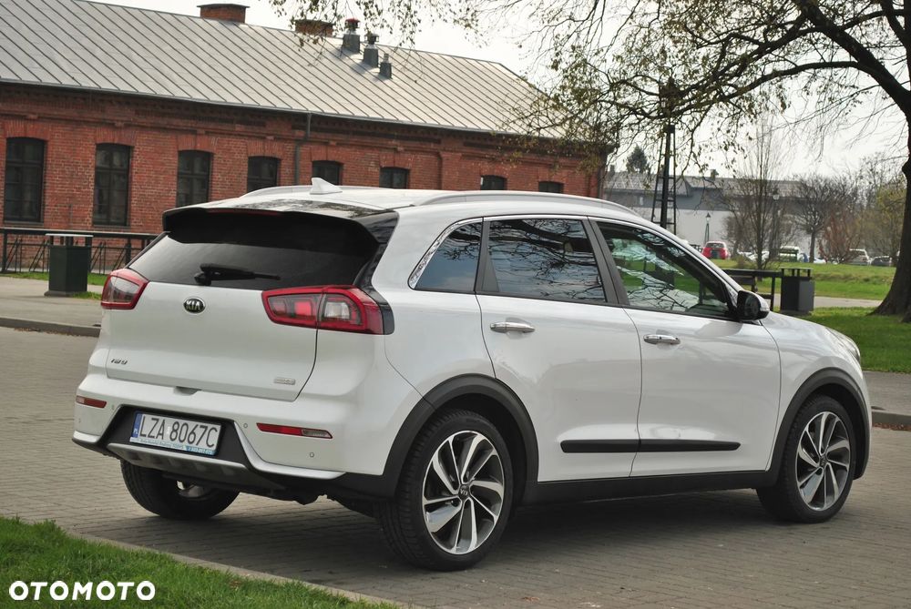 Kia Niro 1.6 GDI Hybrid L Business Line - 7