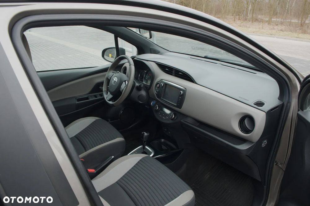 Toyota Yaris - 8