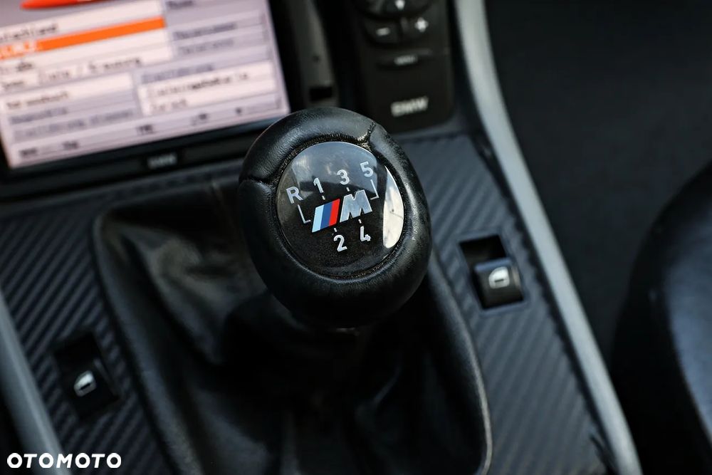 BMW Seria 3 320i - 32