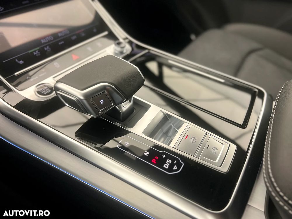 Audi Q7 50 TDI quattro Tiptronic S line - 24