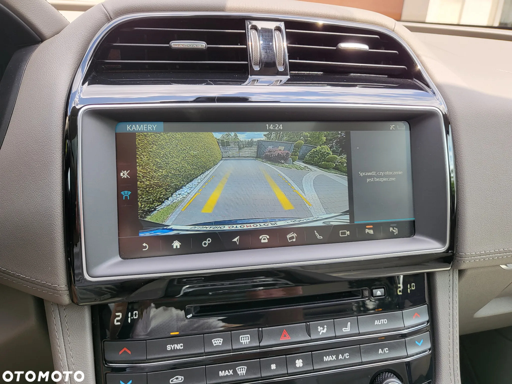 Jaguar F-Pace 2.0 i4D AWD Prestige - 34