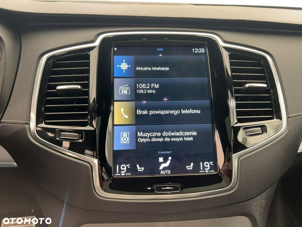 Volvo XC 90 - 20