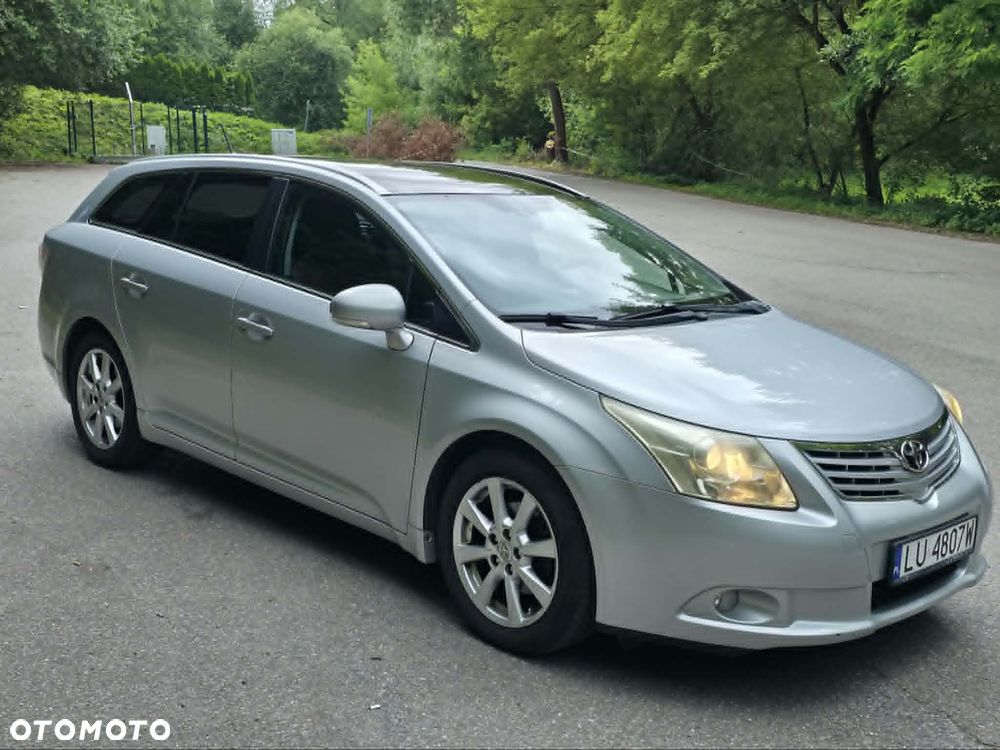 Toyota Avensis 1.8 Premium EU5 - 14