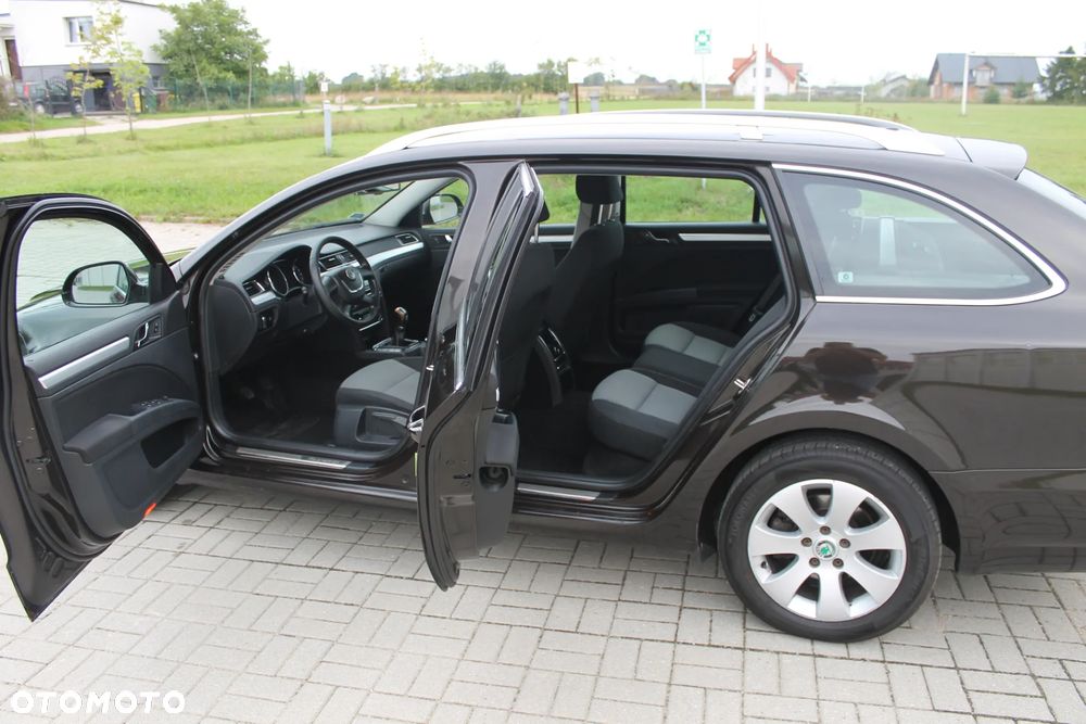 Skoda Superb 2.0 TDI Active - 17