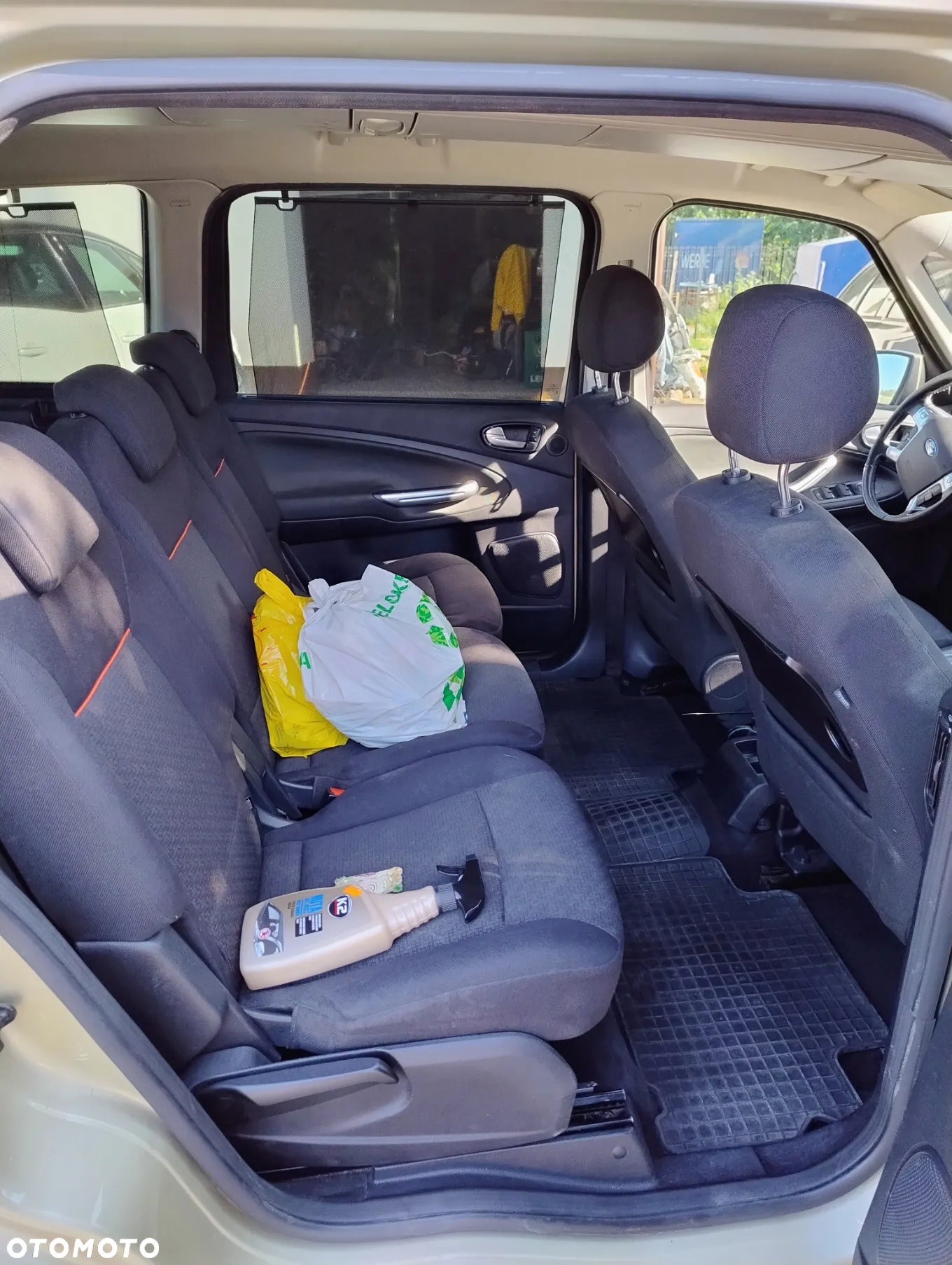 Ford Galaxy - 10