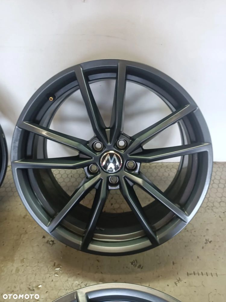 3G0601025BH 8Jx19 ET44 PRETORIA Antracyt Felgi kola VW Passat B8 czesci - 8