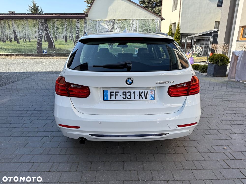 BMW Seria 3 320d Sport Line - 6