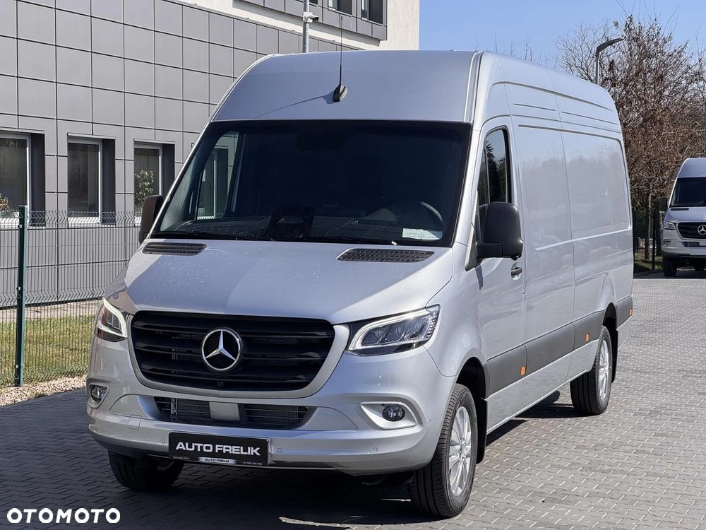 Mercedes-Benz Sprinter - 4