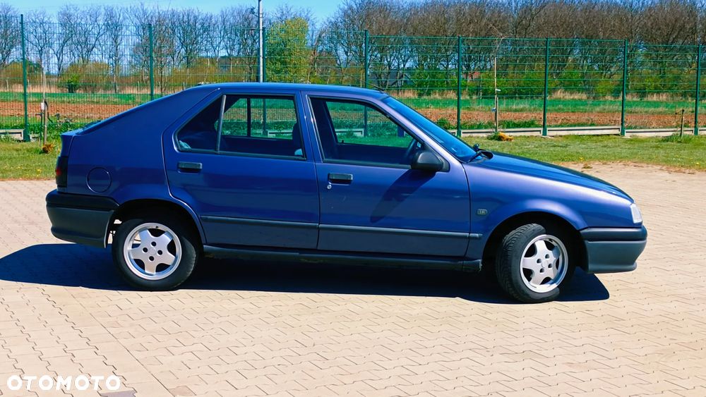 Renault 19 1.8 RN - 7