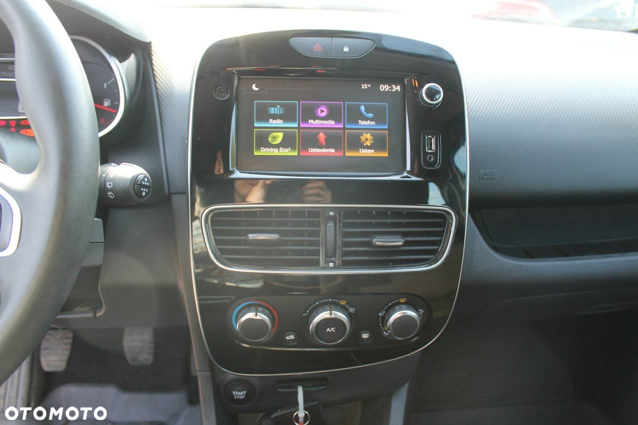 Renault Clio - 15