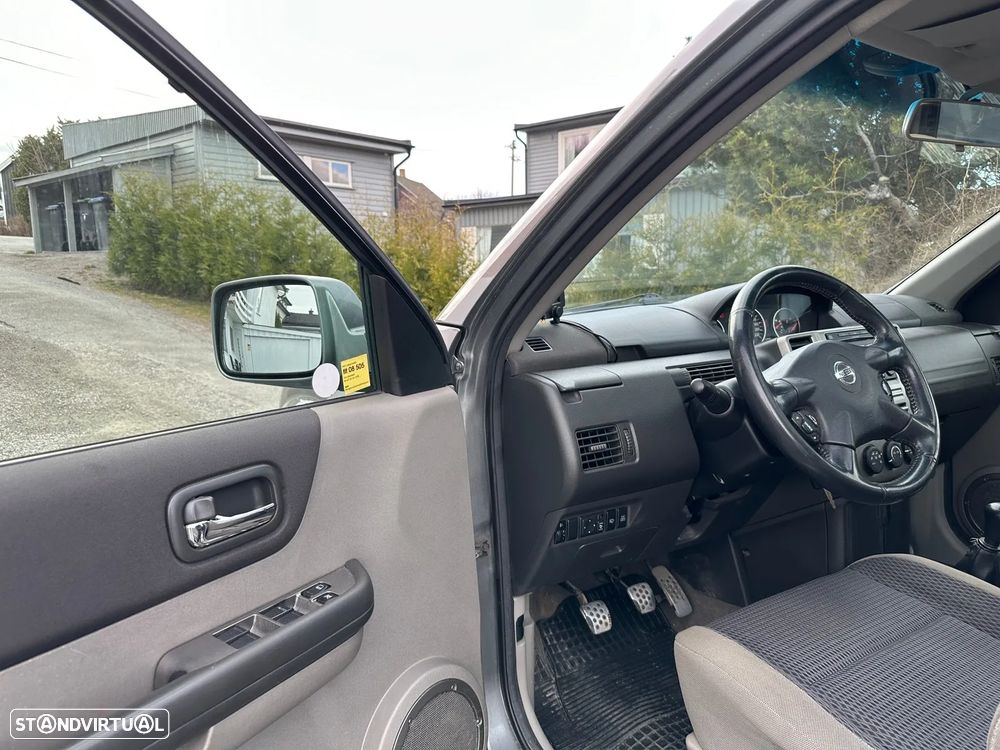 Nissan X-Trail 2.2 DCi Columbia Premium 2WD - 8
