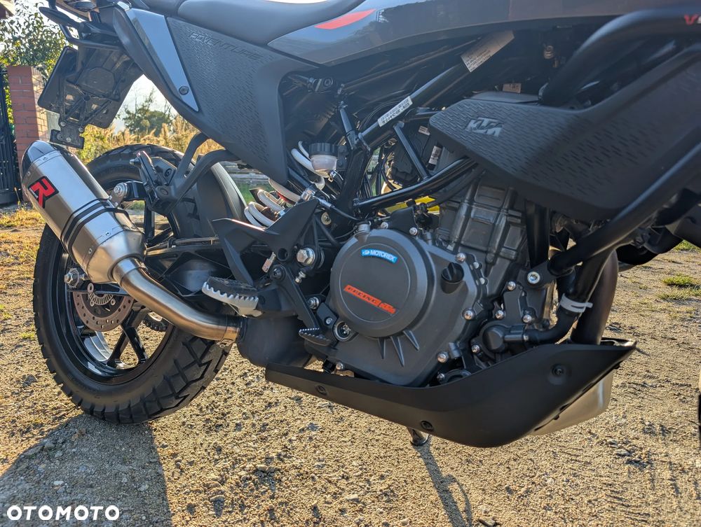 KTM Adventure - 10